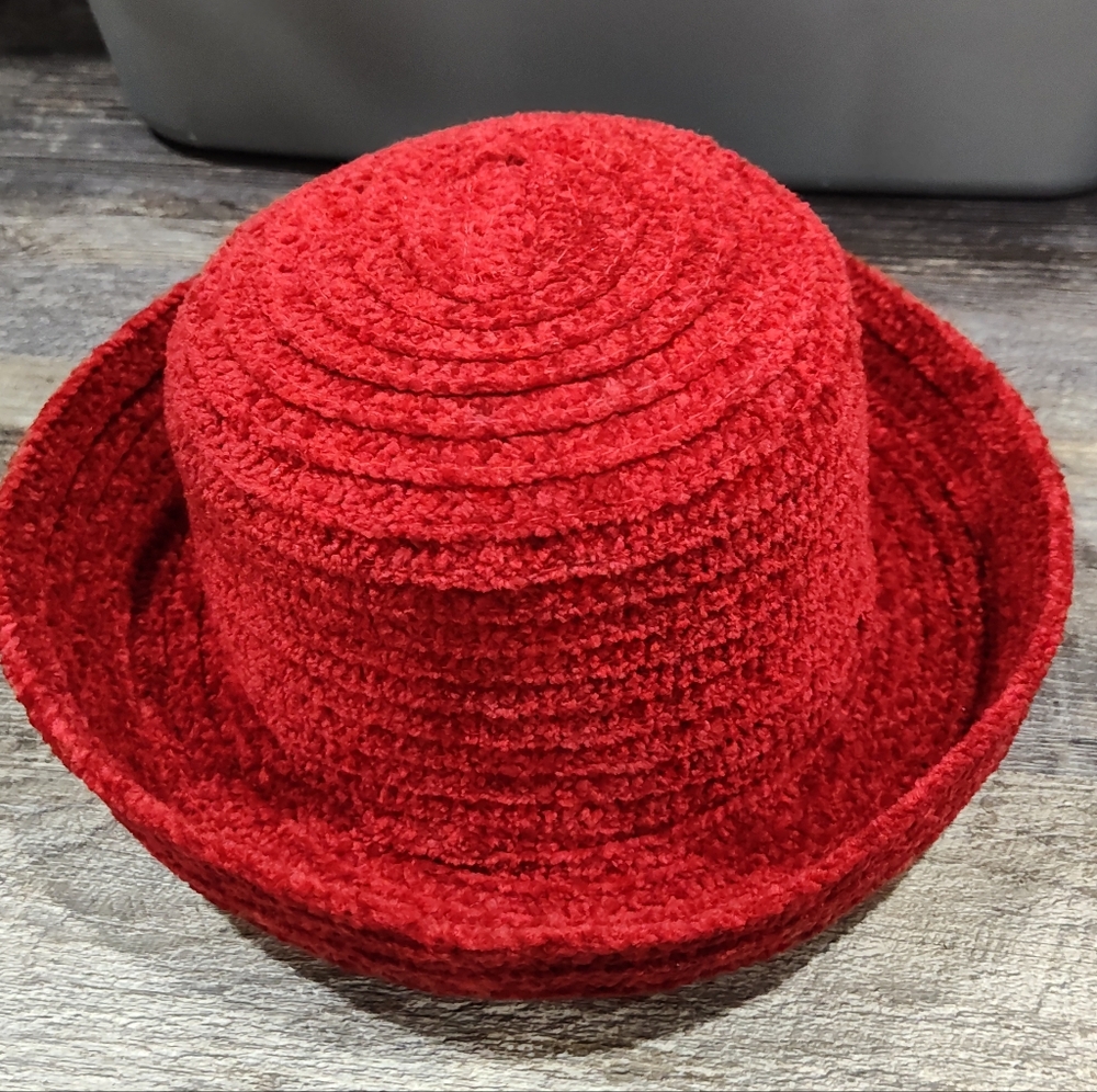 Vintage Betmar New York Red Knit Hat W/ Upturned Brim, Round, OSFM - Picture 3 of 7